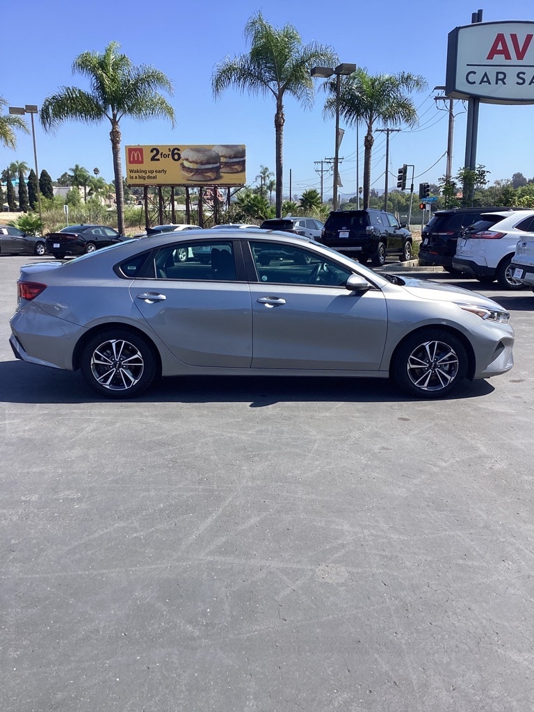Thumbnail: 2024 Kia Forte - 2