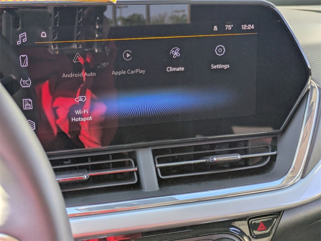 Thumbnail: 2025 Chevrolet Trax - 21