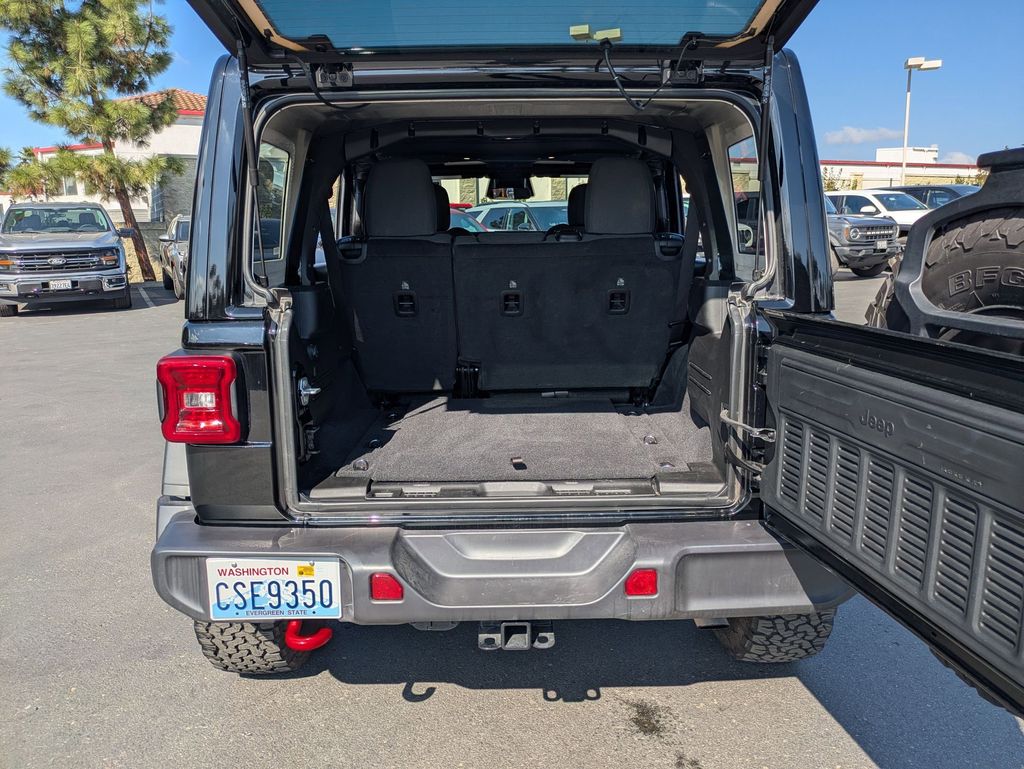 Thumbnail: 2025 Jeep Wrangler - 31