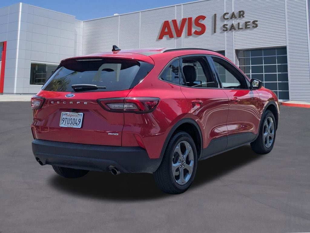 Thumbnail: 2025 Ford Escape - 6