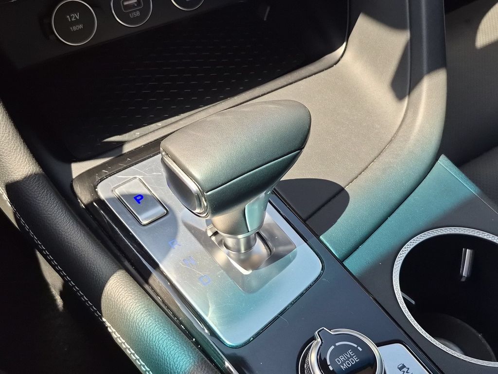 Thumbnail: 2025 Genesis G70 - 20