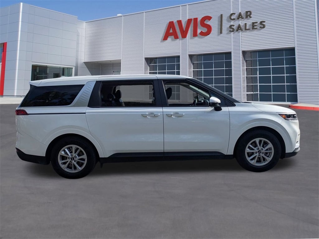 Thumbnail: 2024 Kia Carnival - 5