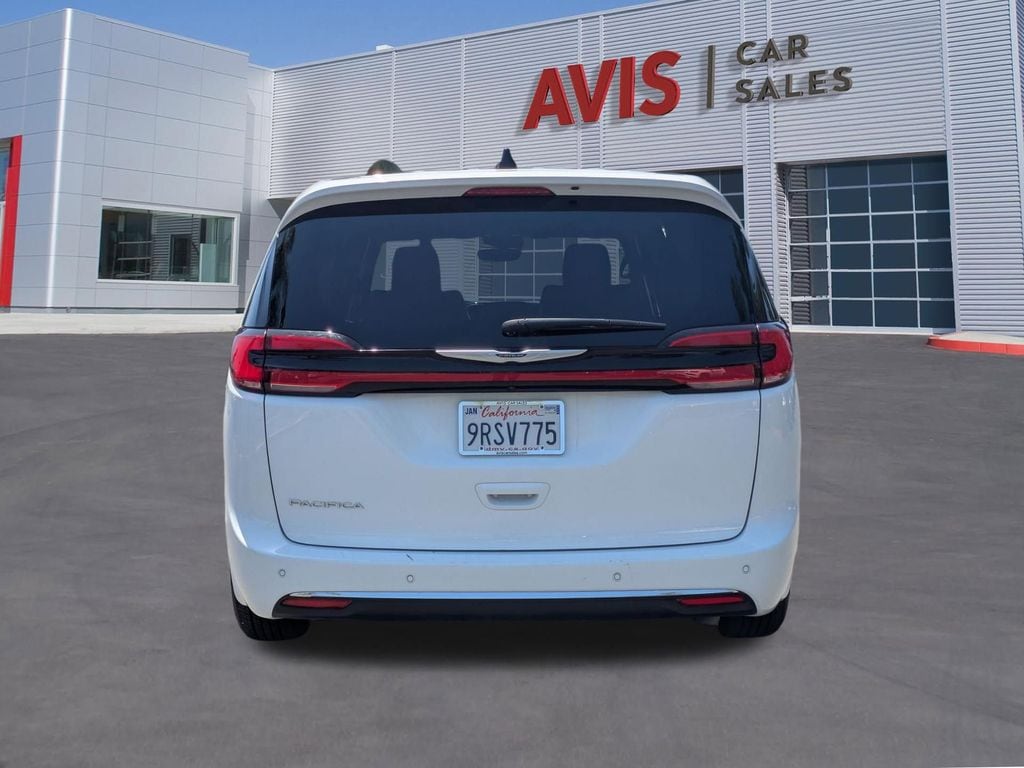 Thumbnail: 2025 Chrysler Pacifica - 7