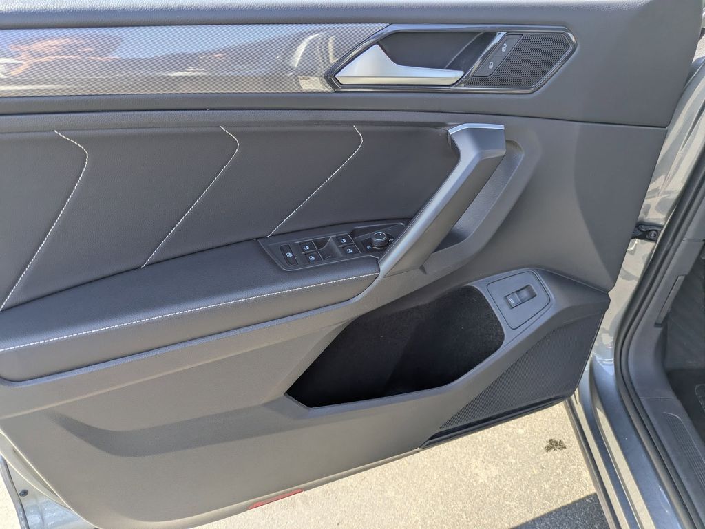 Thumbnail: 2024 Volkswagen Tiguan - 15