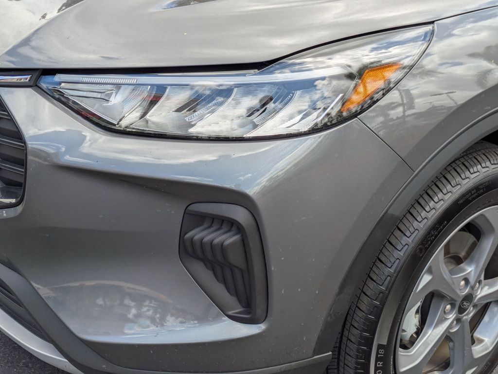 Thumbnail: 2025 Ford Escape - 11