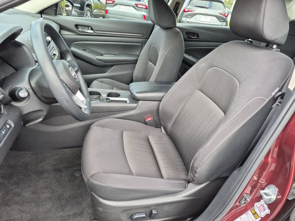 2025 Nissan Altima SV - Photo 24