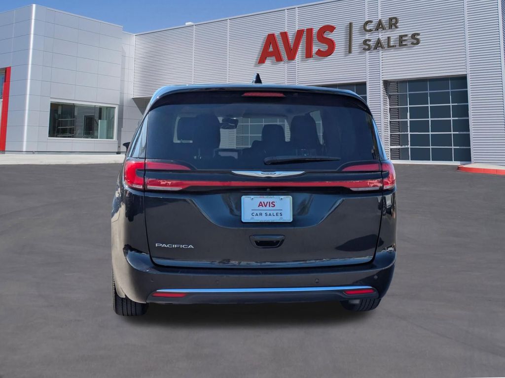 Thumbnail: 2023 Chrysler Pacifica - 7