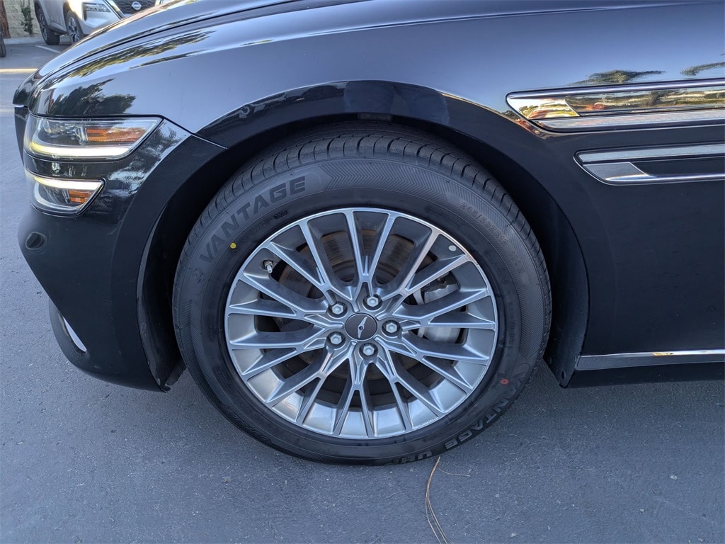 Thumbnail: 2023 Genesis G80 - 14