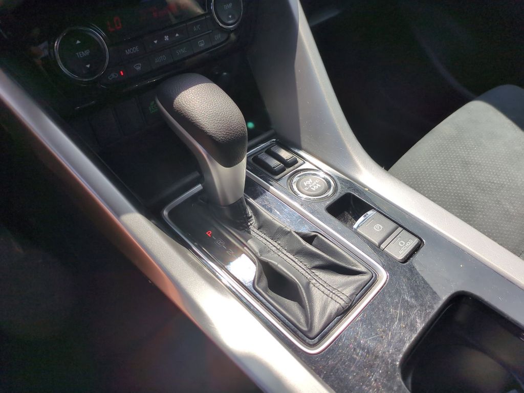 Thumbnail: 2025 Mitsubishi Eclipse Cross - 20