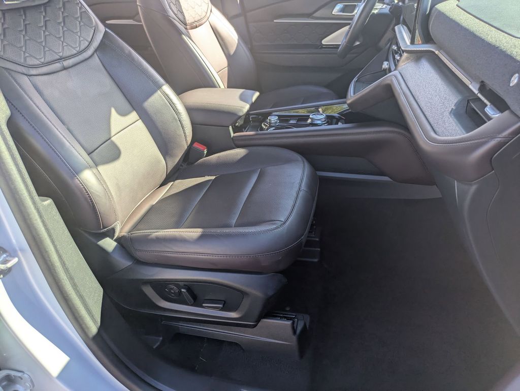 Thumbnail: 2025 Ford Explorer - 31