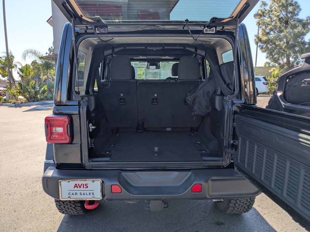 Thumbnail: 2025 Jeep Wrangler - 31