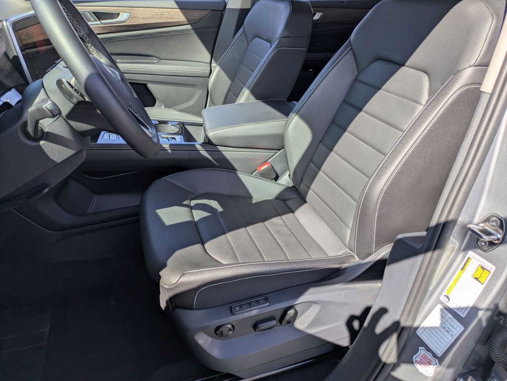 Thumbnail: 2025 Volkswagen Atlas - 14