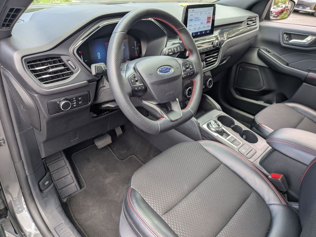 Thumbnail: 2025 Ford Escape - 17