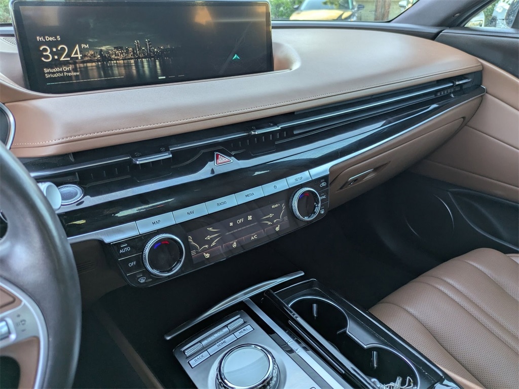 Thumbnail: 2023 Genesis G80 - 21