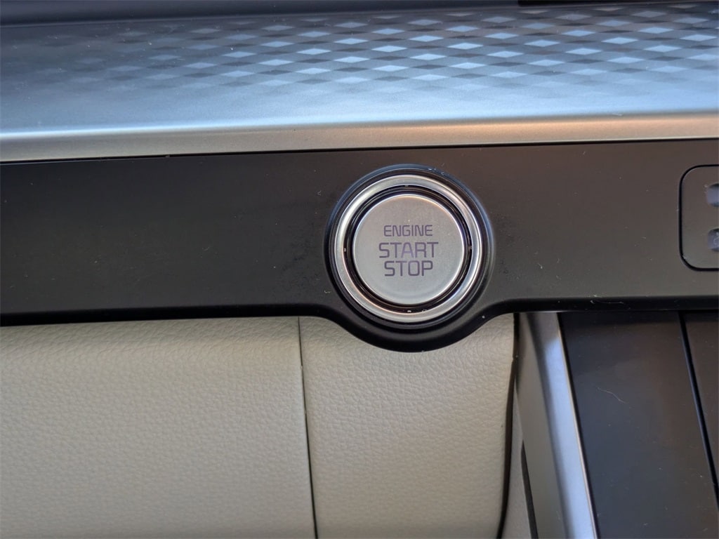 Thumbnail: 2024 Kia Carnival - 24