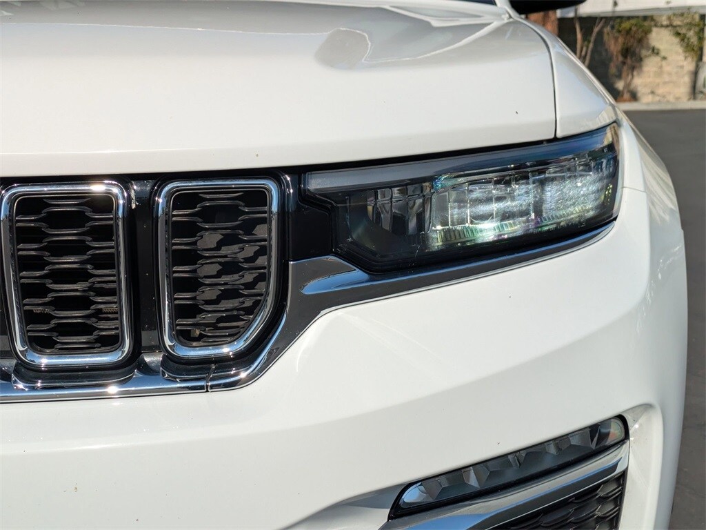 Thumbnail: 2023 Jeep Grand Cherokee - 10