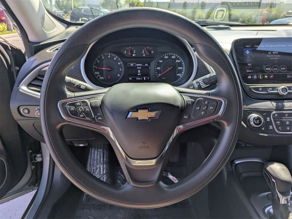 Thumbnail: 2023 Chevrolet Malibu - 18