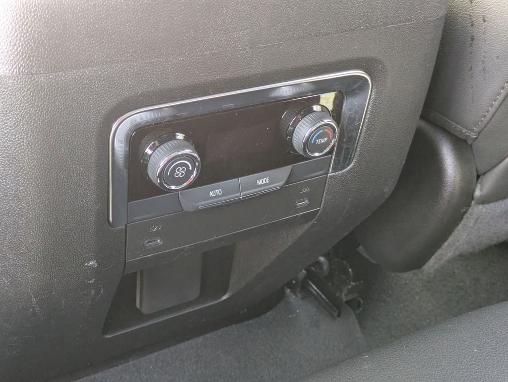 Thumbnail: 2025 Chevrolet Tahoe - 27