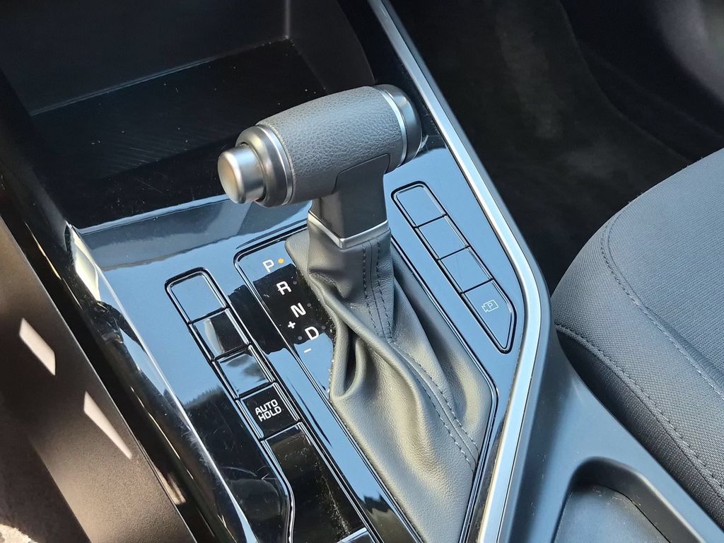 Thumbnail: 2025 Kia Niro - 20