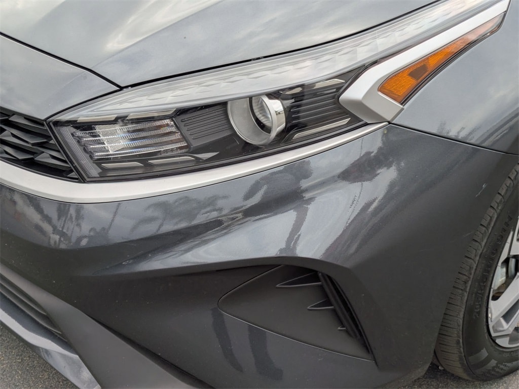 Thumbnail: 2024 Kia Forte - 11