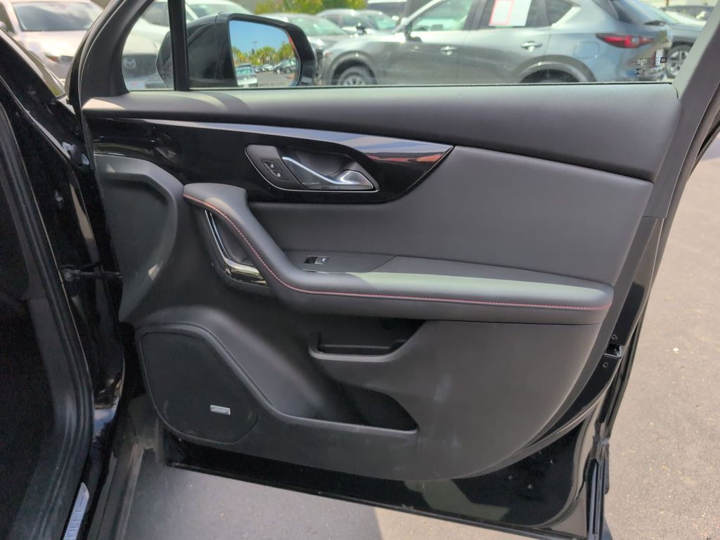 Thumbnail: 2025 Chevrolet Blazer - 33