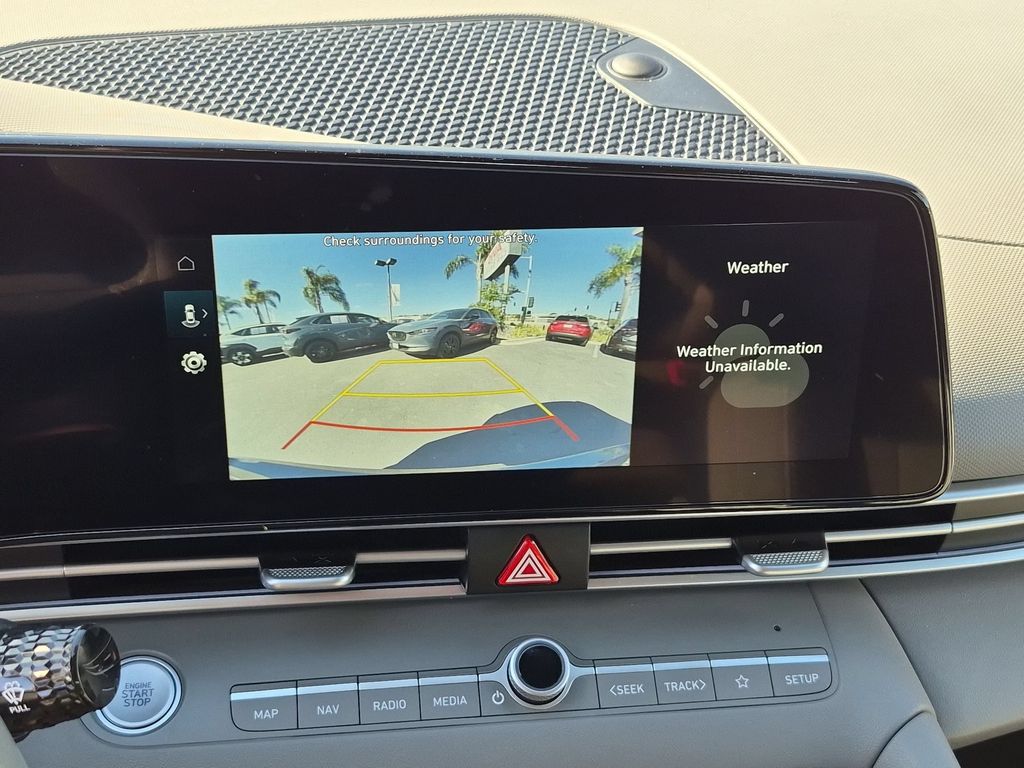 Thumbnail: 2025 Hyundai Elantra - 18