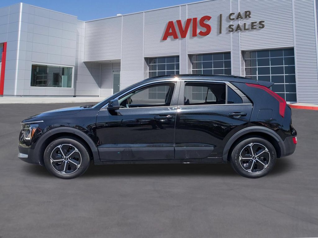 Thumbnail: 2025 Kia Niro - 10