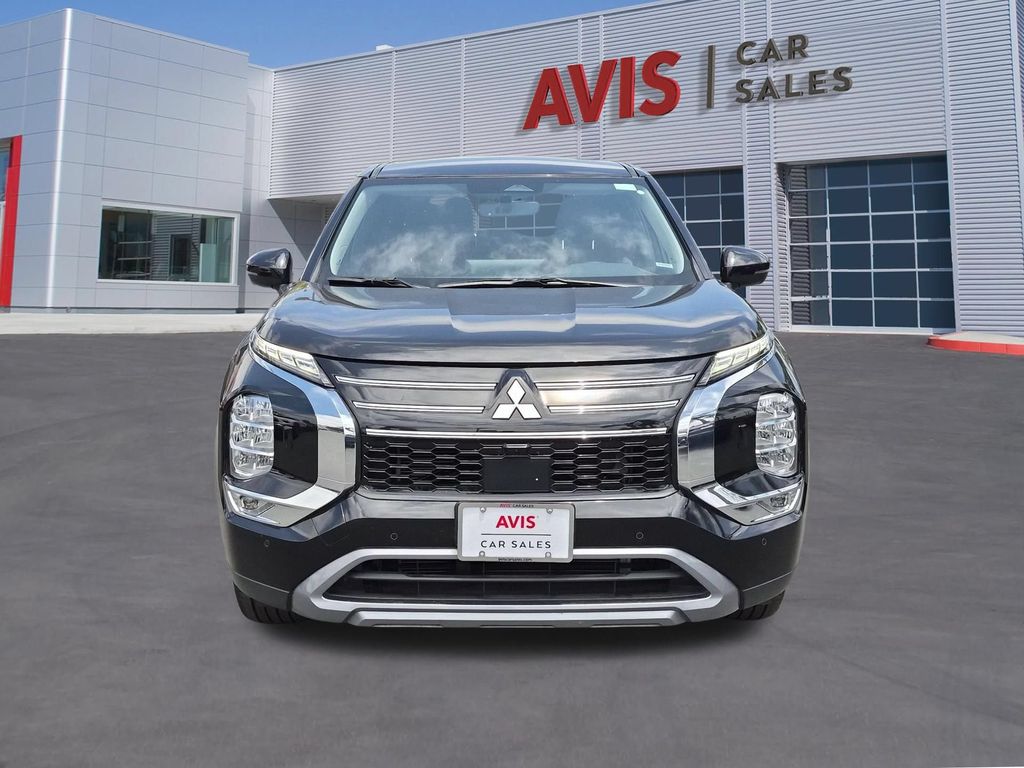 Thumbnail: 2025 Mitsubishi Outlander - 2