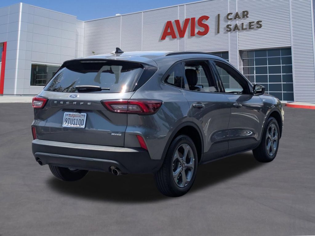 Thumbnail: 2025 Ford Escape - 6