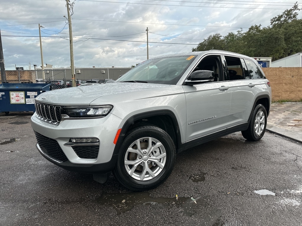 Thumbnail: 2024 Jeep Grand Cherokee - 1