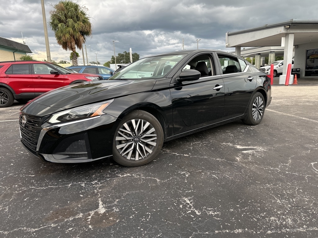 Thumbnail: 2024 Nissan Altima - 1