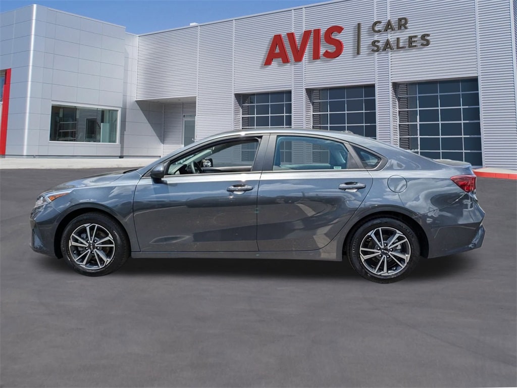 Thumbnail: 2024 Kia Forte - 10