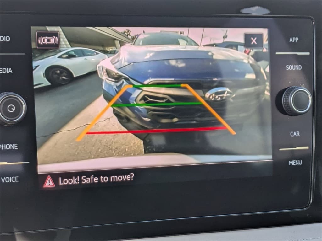 Thumbnail: 2025 Volkswagen Taos - 17