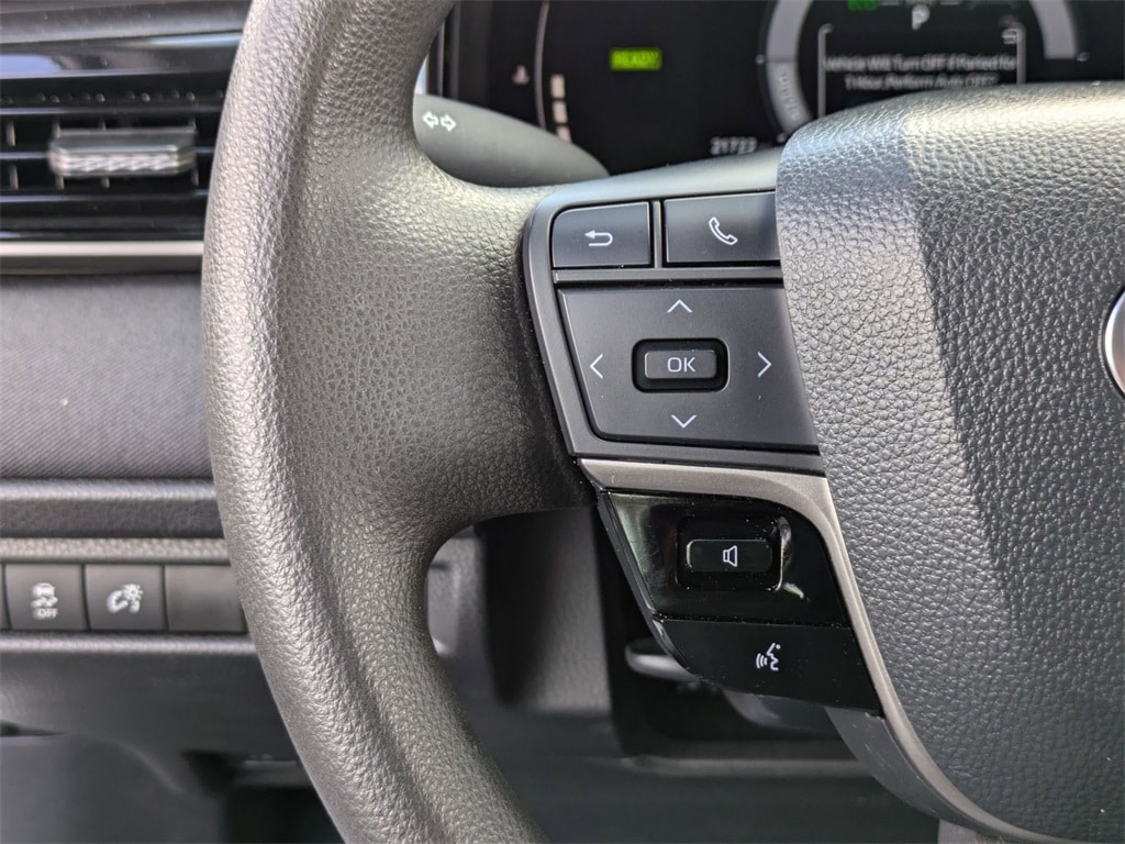 Thumbnail: 2025 Toyota Camry - 20