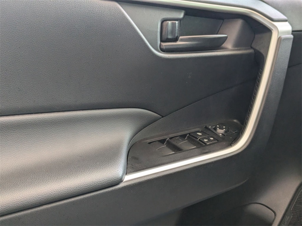 Thumbnail: 2025 Toyota RAV4 - 11