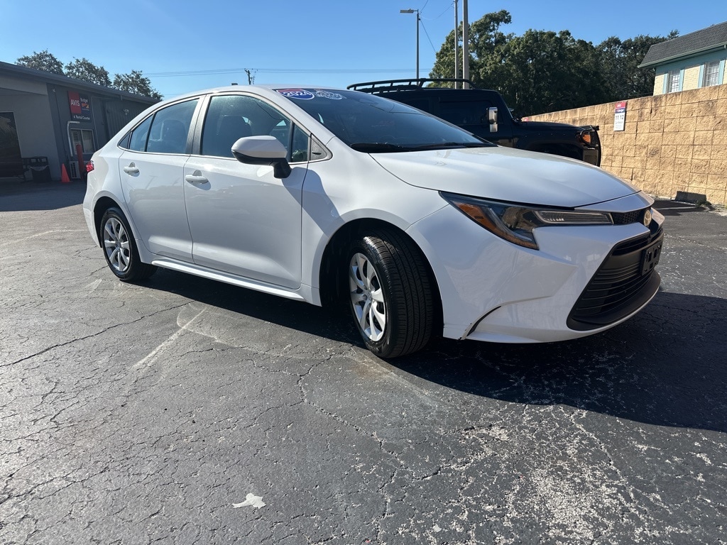Thumbnail: 2024 Toyota Corolla - 3