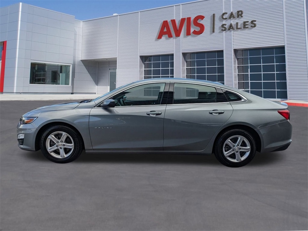 Thumbnail: 2023 Chevrolet Malibu - 10