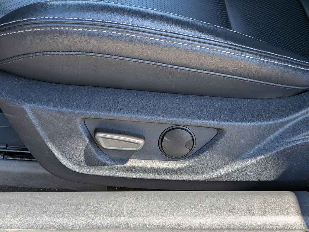 Thumbnail: 2025 Ford Mustang - 14