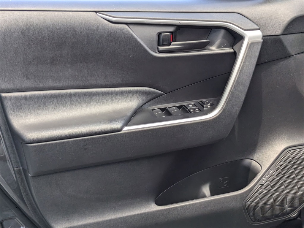 Thumbnail: 2023 Toyota RAV4 - 11