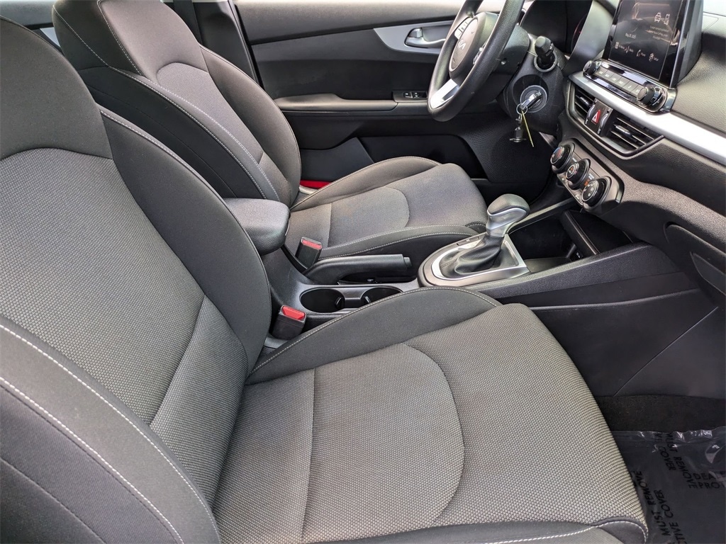 Thumbnail: 2024 Kia Forte - 29