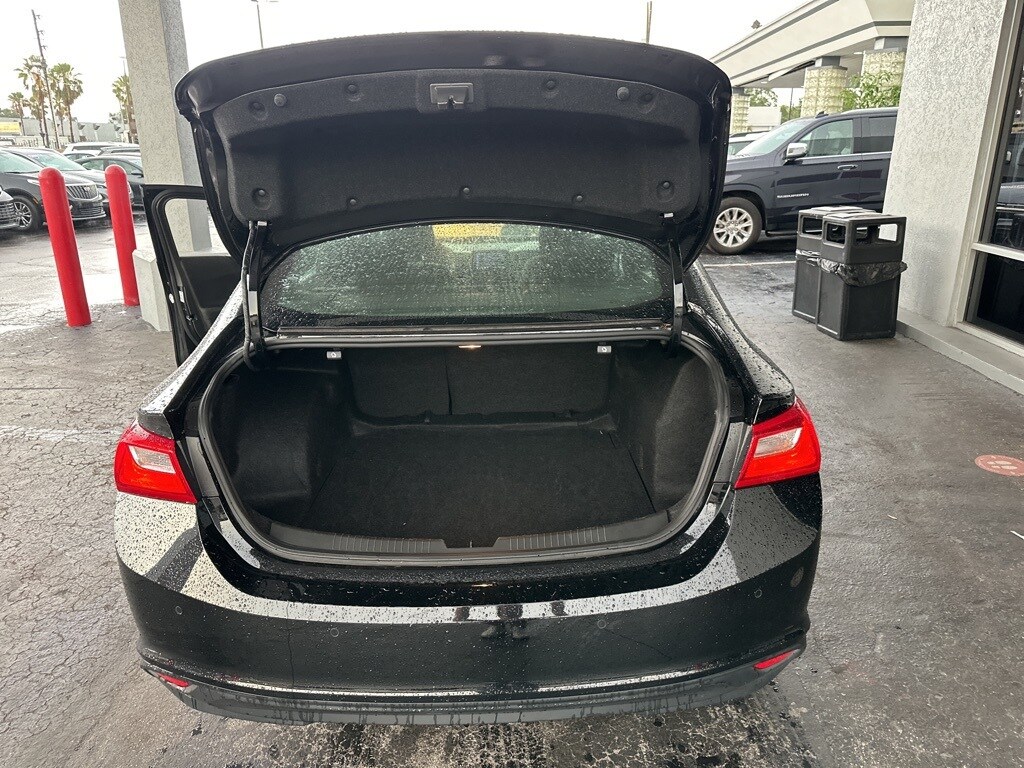 2024 Chevrolet Malibu LT 8