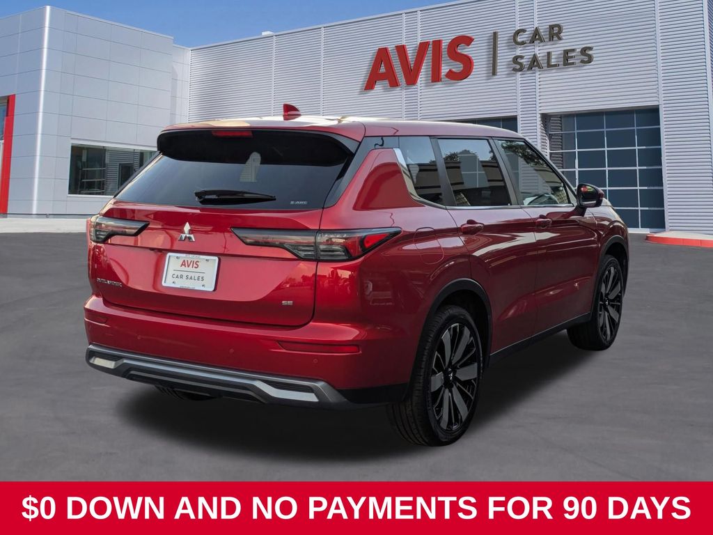 Thumbnail: 2025 Mitsubishi Outlander - 6