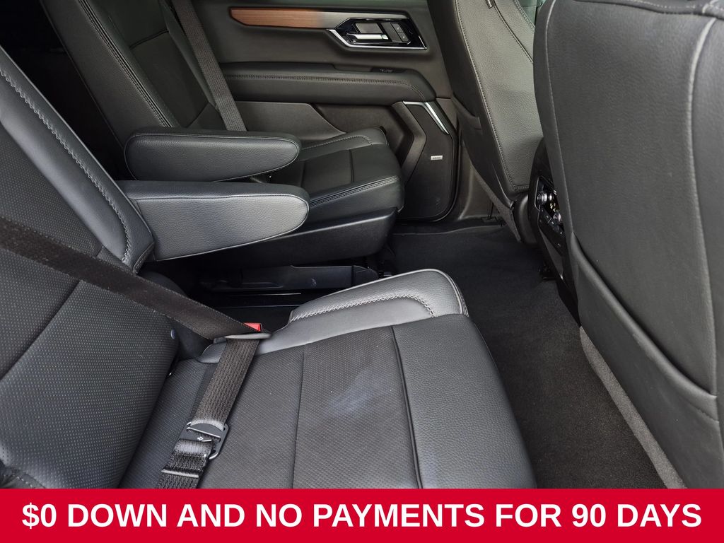 2025 GMC Yukon Denali - Photo 31