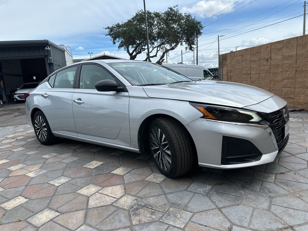 Thumbnail: 2024 Nissan Altima - 3