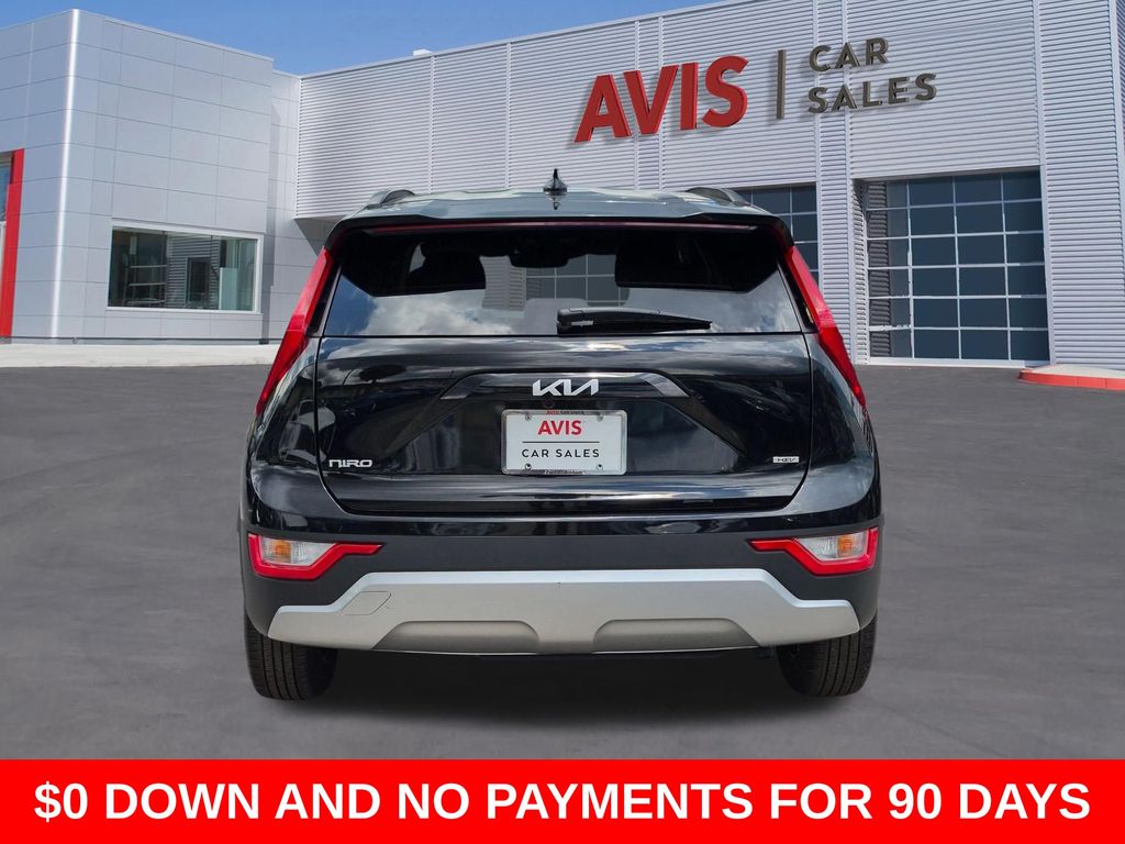 Thumbnail: 2025 Kia Niro - 7