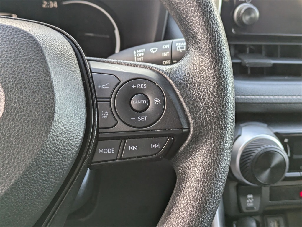 Thumbnail: 2024 Toyota RAV4 - 21