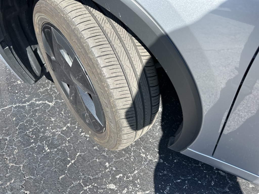 Thumbnail: 2025 Toyota Prius - 9