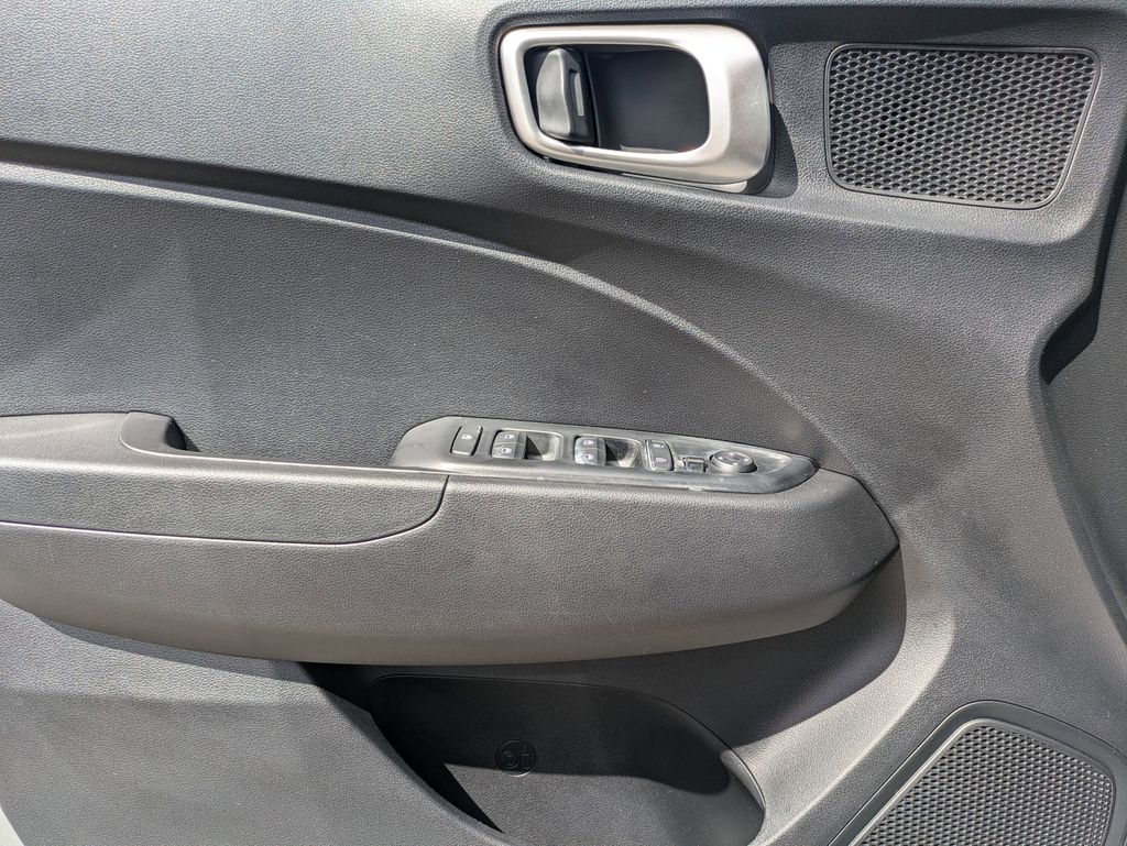 Thumbnail: 2025 Hyundai Venue - 11