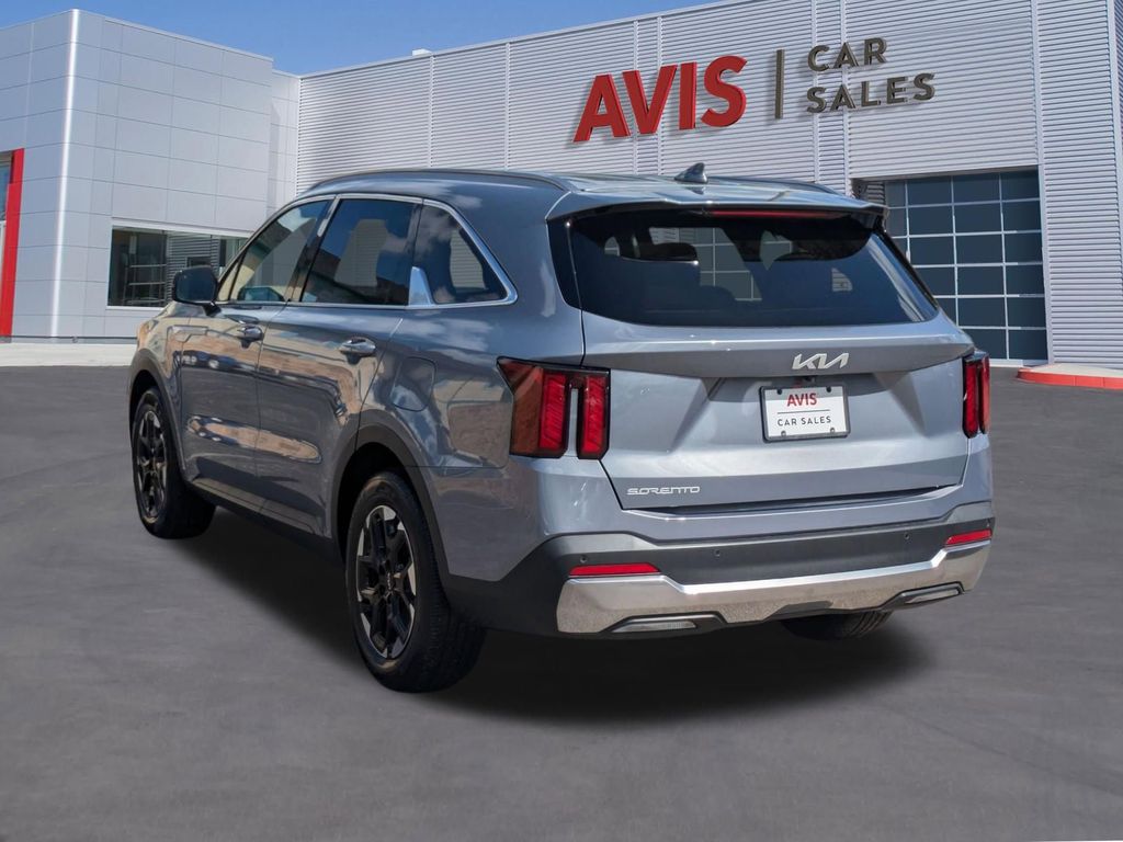 Thumbnail: 2024 Kia Sorento - 9