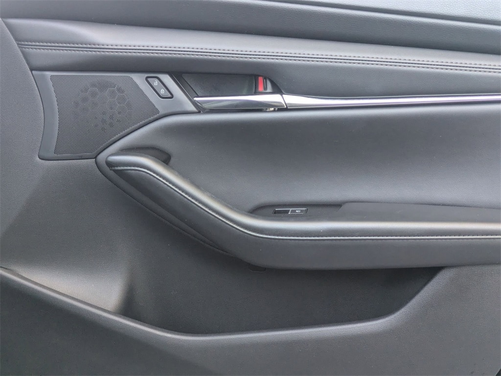 Thumbnail: 2025 Mazda Mazda3 - 32